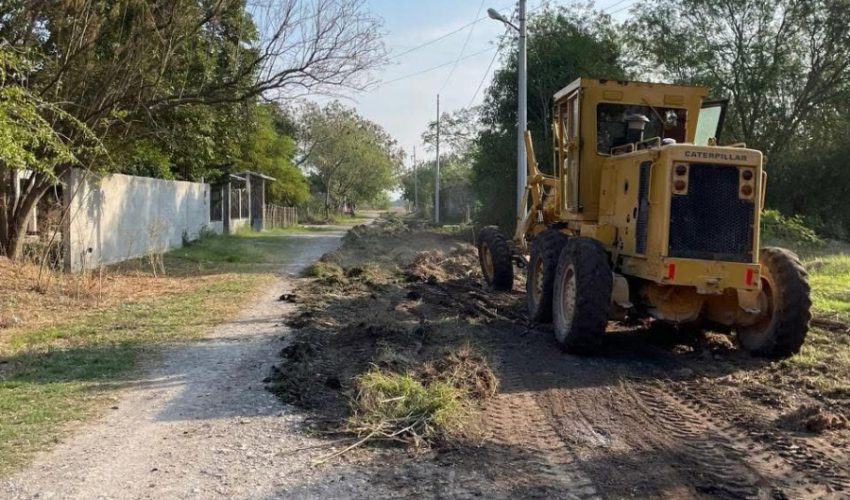 Rehabilitación de calles en las colonias Raquel Alonso y San Benito, mejora la movilidad de Soto la Marina.